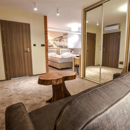 Strzelnica Hotel I Restauracja Starogard Gdanski Bagian luar foto